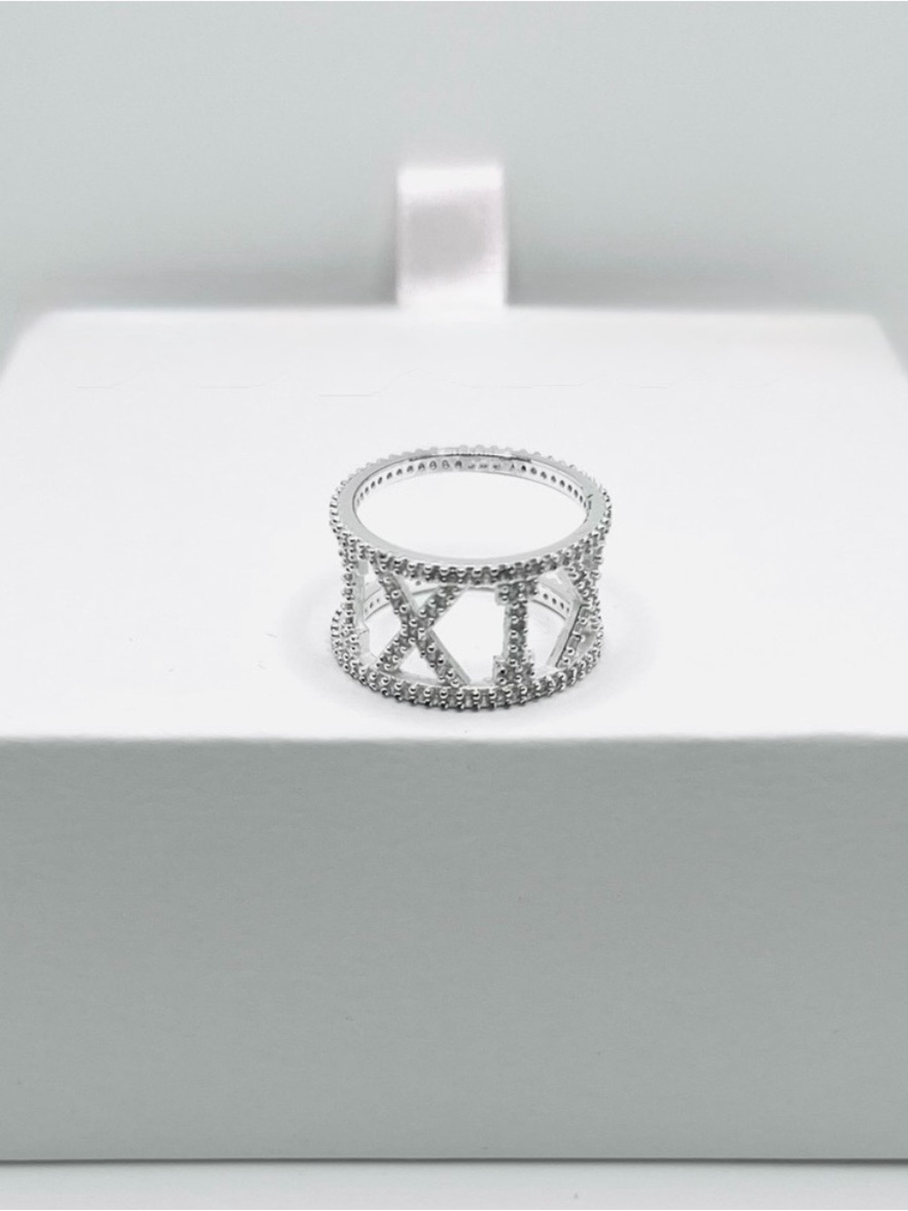 🎉HP🎉 XIXI ring by Adrianne Houghton ✨